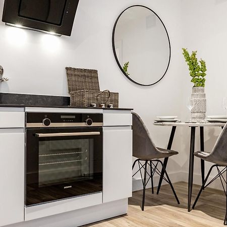 Tailored Stays - Central Cambridge, Lacon House ภายนอก รูปภาพ